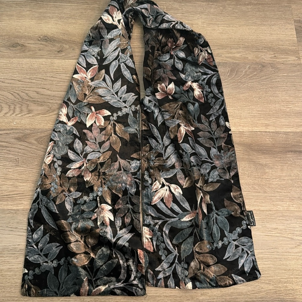 Cejon Flower scarf